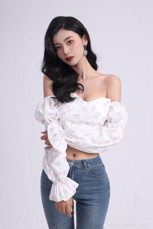 揭秘!《完蛋我被美女包围了》中李云思扮演者究竟是谁? 3