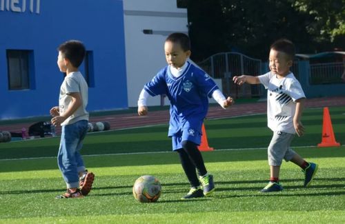 《点点小将》成功捷径:掌握4大避弯策略 2