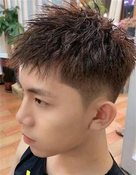 男生常见的碎发发型有哪些？ 2