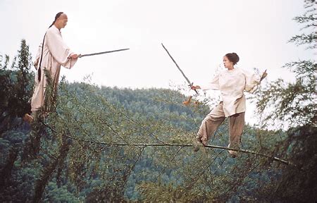 揭秘卧虎藏龙:如何慧眼识辨赤焰马的真伪 1