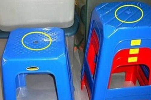 《揭秘〈平安加油站〉:巧妙解锁塑料凳的小窍门》 1