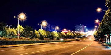 《《以闪亮之名》苏黎盈夜灯火特色概览》 2