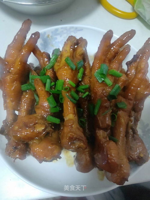 家常红烧鸡爪的美味制作秘籍 1