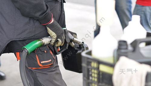 1吨汽油对应的体积是多少升？ 1