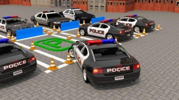 真实警车停车场3D 截图2