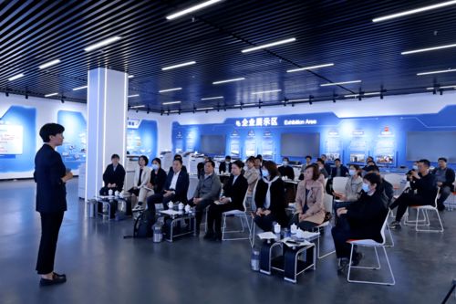 《百变大侦探》花开斜阳里答案是什么? 3