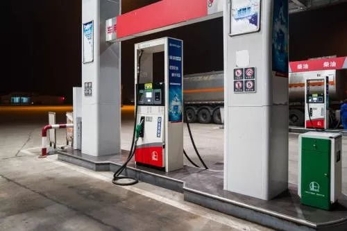 《轻松上手:《平安加油站》加油机简易操作指南》 1