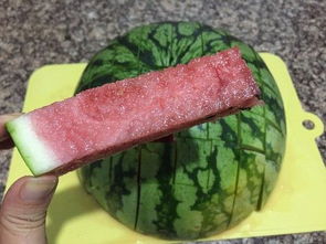 夏日清爽秘籍:轻松学会完美切西瓜技巧! 2