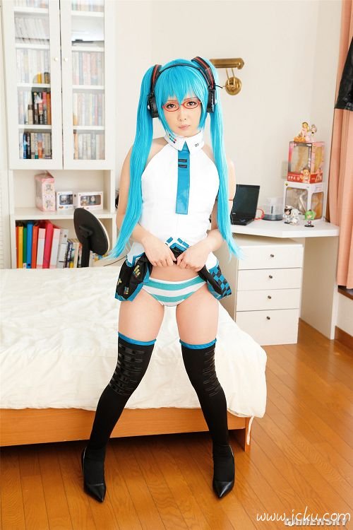 新年福利 少女清纯初音COSPLAY 10